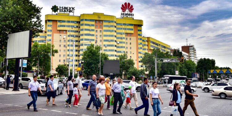 МҰРАТ ӘЙТЕНОВ: ШЫМКЕНТТІҢ ӘР ЕКІНШІ ТҰРҒЫНЫ ТӘУЕЛСІЗДІК ТУМАСЫ