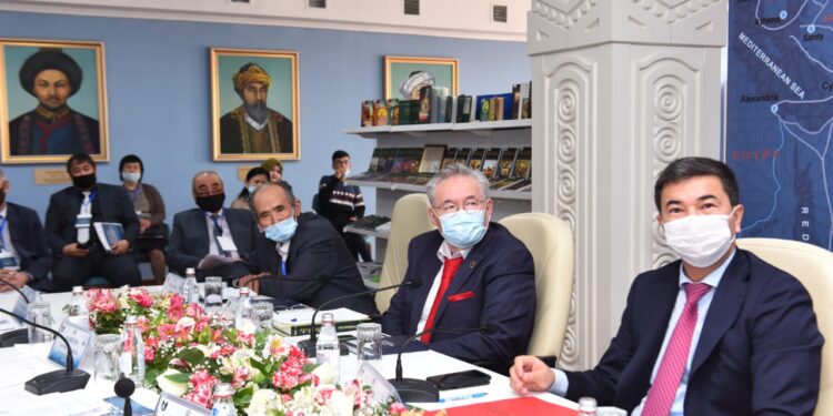 ШЫМКЕНТТЕ ФАРАБИТАНУШЫ ҒАЛЫМДАР БАС ҚОСТЫ