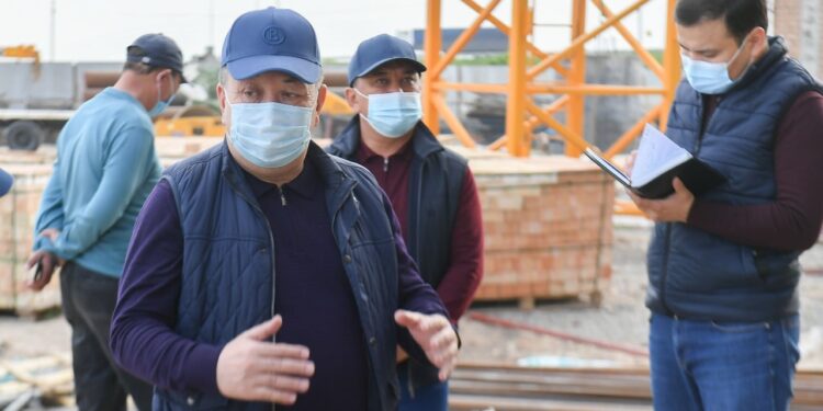 ТҮРКІСТАНДА АВТОТҰРАҚ МӘСЕЛЕСІ ШЕШІЛУДЕ