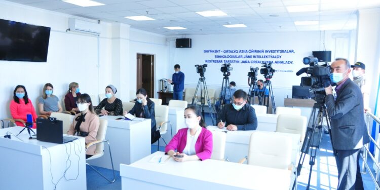 ЖЫЛЫНА 800-ДЕН АСА ШАЛА ТУҒАН СӘБИЛЕРГЕ КҮТІМ ЖАСАЙТЫН БІЛІКТІ ДӘРІГЕР