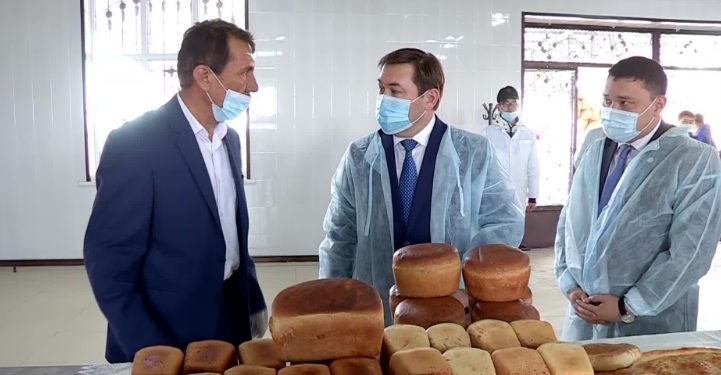 М. ӘЙТЕНОВ: «ЭКОНОМИКАМЫЗДА БАҒАНЫ ТҰРАҚТАНДЫРАТЫН ЖОБАЛАРҒА ҚОЛДАУ КӨРСЕТУІМІЗ КЕРЕК»