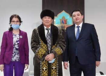 ТҮРКІСТАН: ҚАЗАҚСТАННЫҢ ҚҰРМЕТТІ ЖУРНАЛИСІ БАЙДУЛЛА ҚОНЫСБЕКТІҢ 80 ЖАС МЕРЕЙТОЙЫ АТАЛЫП ӨТТІ