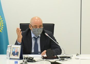 Өмірзақ Шөкеев: «Таңғы сағат 5-те тұру керек»