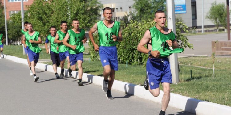 Бас штаб комиссиясы әскери қызметшілердің оқуын қорытындылады