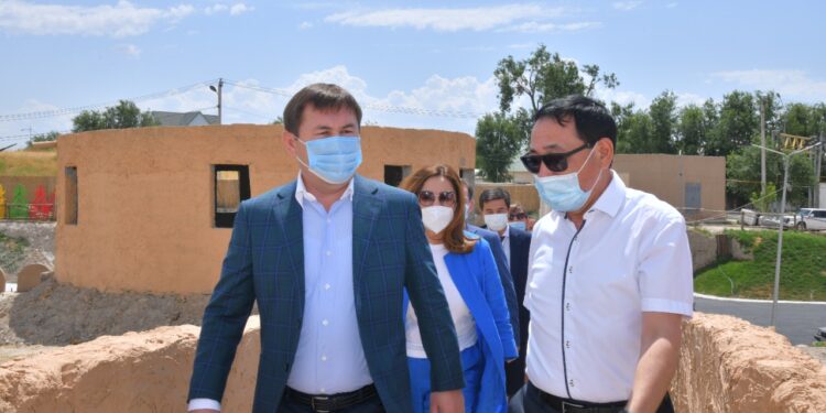 Қала әкімі «Шымқала» тарихи-мәдени кешеніндегі жаңа музейлердің жұмысымен танысты