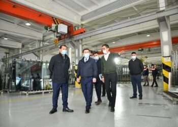 «ФИРМА ДАНА» ЖШС ЖЫЛЫНА 50 МЫҢ ШАРШЫ МЕТР ШЫНЫ ӨНДІРУДЕ
