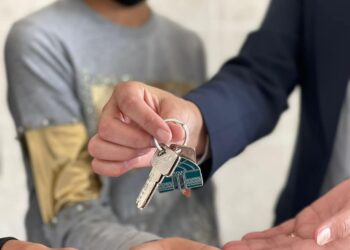 «ШАҢЫРАҚ» БАҒДАРЛАМАСЫ БОЙЫНША АЗАМАТТАРДЫ ҚОНЫСТАНДЫРУ ЖҰМЫСТАРЫ ЖАЛҒАСУДА