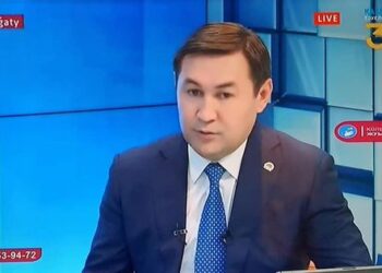 ҚАЛА ӘКІМІ ТЕЛЕКӨРЕРМЕНДЕР САУАЛДАРЫНА ЖАУАП БЕРДІ