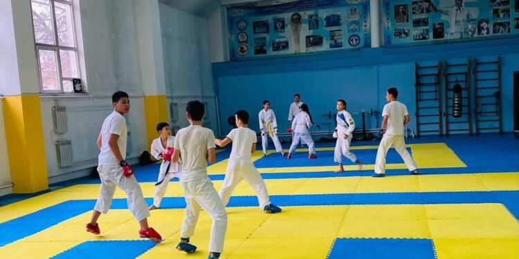 Жастарды салауатты өмір салтын ұстануға үндеу — үлкендердің міндеті