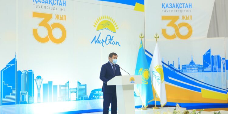 Торқалы той қызығы: Ел дамуына елеулі үлес қосқандар марапатталды
