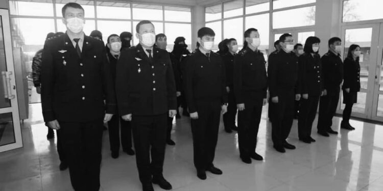 ТҮРКІСТАН ОБЛЫСЫНЫҢ ПОЛИЦЕЙЛЕРІ ҚЫЗМЕТ БАБЫНДА ҚАЙТЫС БОЛҒАН ҚЫЗМЕТТЕСТЕРІН ЕСКЕ АЛДЫ