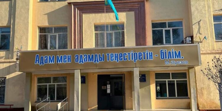 Сайлауалды бағдарламалар орындалып жатыр