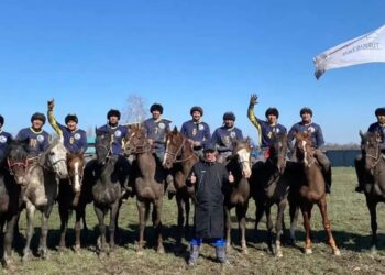 Түркістан облысының жас көкпаршылары мен аударыспақ шеберлері республика чемпионы атанды
