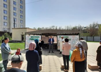 Шымкент: 700 отбасыға азық-түлік себеттері таратылды