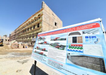 Қала әкімі спорт мектебінің құрлысымен танысты