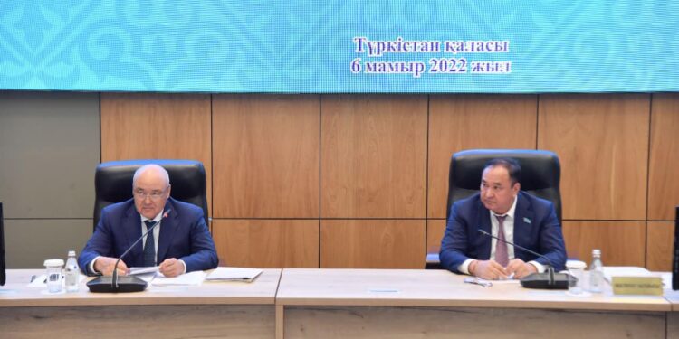 Ө.Шөкеев: «Бәріміздің мақсатымыз – Түркістан өңірінің дамуына үлес қосу»