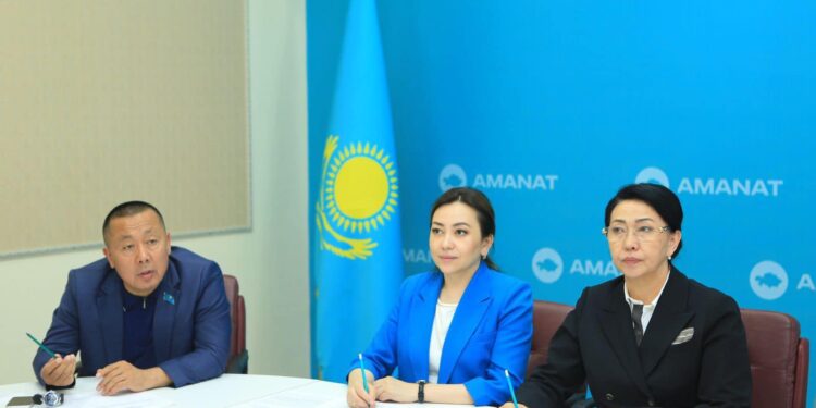 «AMANAT» партиясы Партиялық бақылау комиссиясының отырысы өтті