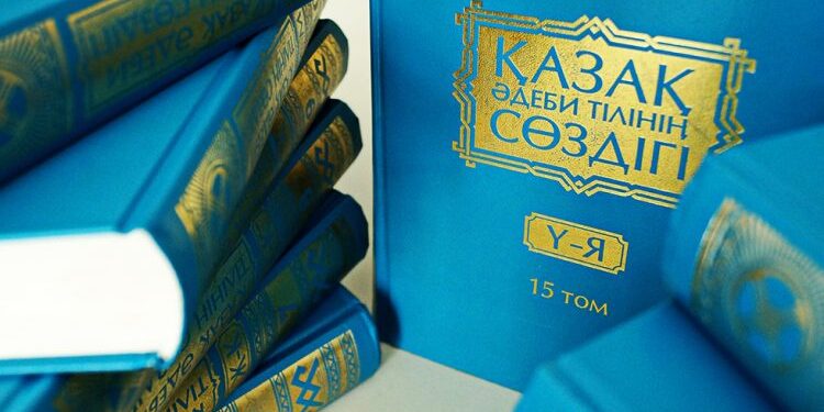 «Неліктен ата-аналар балаларын орыс сыныбына бергісі келеді?»: Этнограф қазақ тілін білмеудің келешектегі кері әсері туралы айтты
