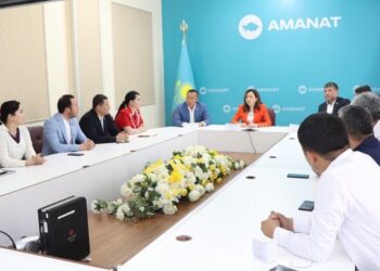 Шымкент: Зиялы қауым өкілдері референдумды қолдайды