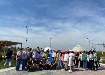 Шымкентте тегін саяхат: «VISIT SHYMKENT» балаларға арнап экскурсия жүргізуде