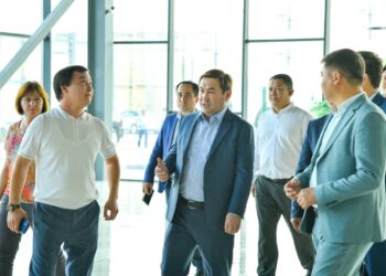Қала әкімі жаңа кәсіпорындарды аралады