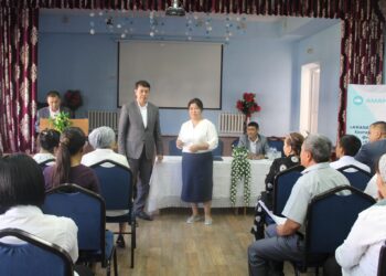 Бастауыш партия ұйымының мүшелеріне партиялық билеттер табысталды