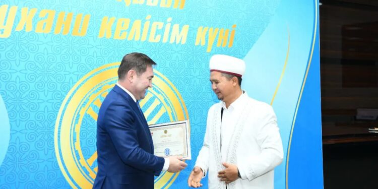 Мегаполис басшысы діни бірлестік өкілдерімен кездесті
