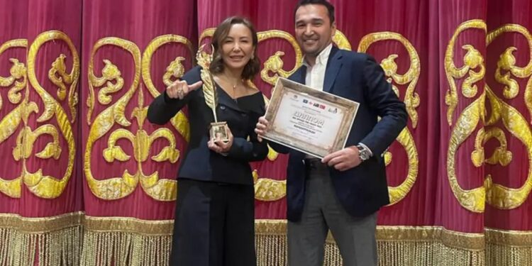 Түркістан музыкалық драма театры бас жүлдеге ие болды
