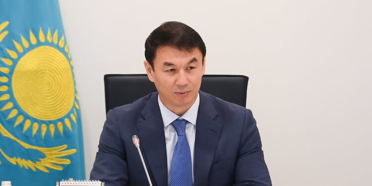 Дархан Сатыбалды: «Тұрғындарға қолайлы жағдай жасау керек»