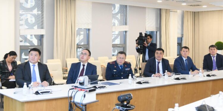 Түркістан: Білім саласындағы өзекті мәселелер талқыланды