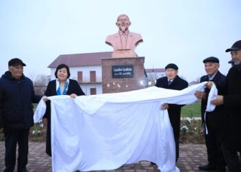 Арыста С.Адамбеков атында саябақ ашылды
