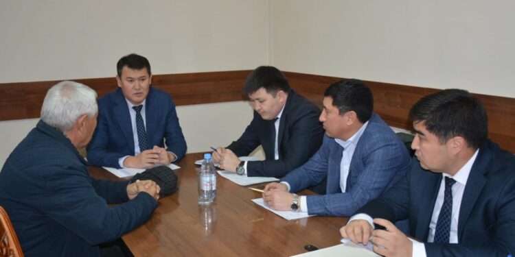 Шардара: Тұрғындардың жеке мәселелері қаралды