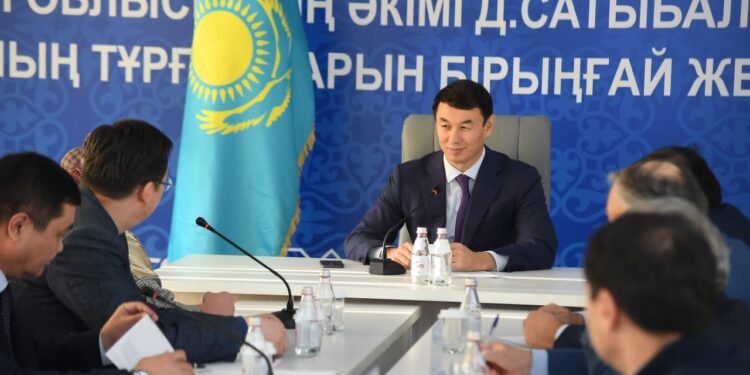 Түркістан: Дархан Сатыбалды құқық қорғау органдары басшыларымен бірге бірыңғай қабылдау өткізді