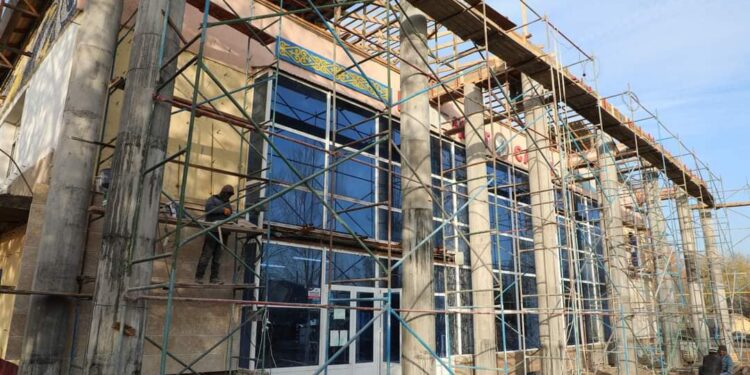 Түркістан: Сарыағаш ауданындағы мәдениет үйіне жөндеу жұмыстары жүргізіліп жатыр