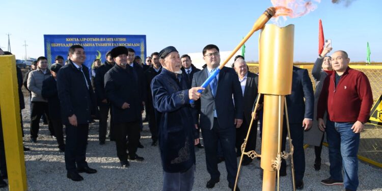 Түркістан: Отырар ауданында 10 мыңға жуық адамды газбен қамтитын газ жүйесі іске қосылды