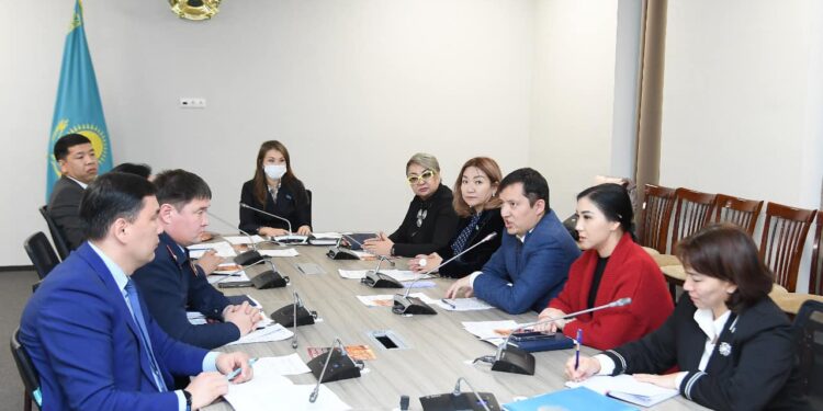 Түркістан: Синтетикалық есірткінің таралуының алдын алу бағытында жиын өтті
