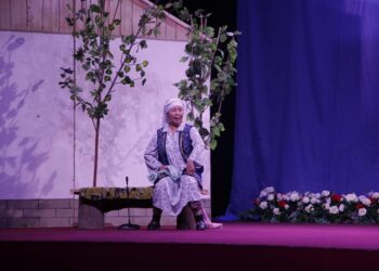 Түркістанда «Келес халық театры» өнер көрсетті