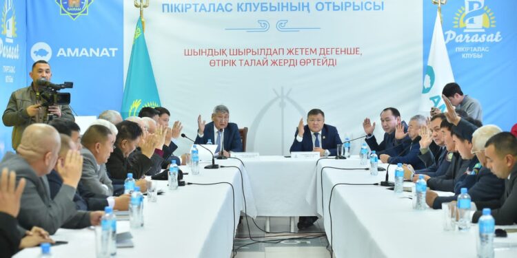 «Парасат» пікірталас клубының тоғызыншы отырысында ауыз су мәселесі талқыланды