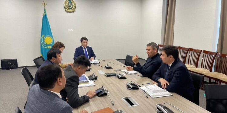 Өзбекстандық инвестор Түркістан облысынан мақта кластері бойынша зауыт ашуға ниетті