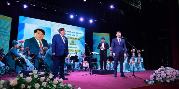 Түркістанда Мұхтар Шахановтың мерейтойына арналған «Әлем таныған ақын» атты шығармашылық кеші өтті