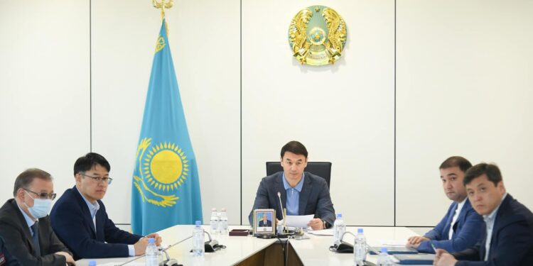 Түркістан: Жанар-жағармай тапшылығының алдын алу мәселесі қатаң бақылауда