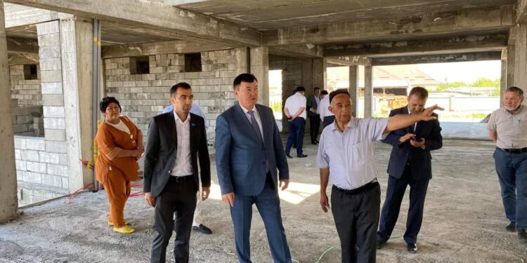 Түркістан: Сауранда 900 орындық заманауи мектеп бой көтеріп жатыр
