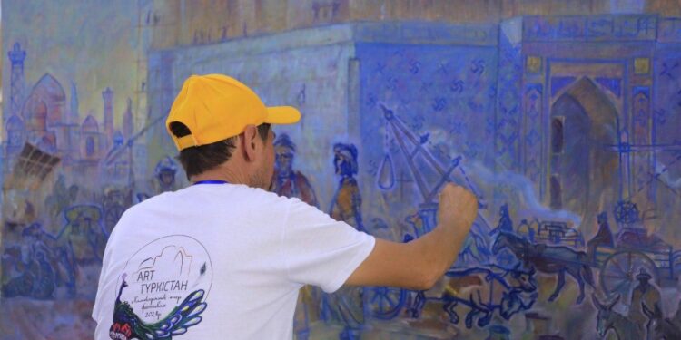 Түркістанда «Art Turkistan» халықаралық өнер фестивалі аясында суретшілер симпозиумы өтіп жатыр