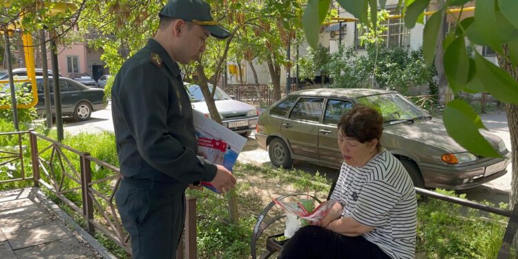 ӘЛ-ФАРАБИ АУДАНЫ ТЖБ ҚЫЗМЕТКЕРЛЕРІ ТЕРЕЗЕДЕН ҚҰЛАУДЫҢ АЛДЫН АЛУ БОЙЫНША ТҮСІНДІРМЕ ЖҰМЫСТАРЫН ЖҮРГІЗДІ
