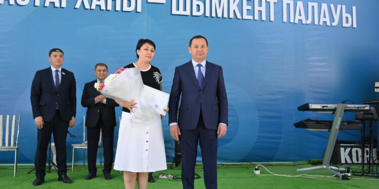 ШЫМКЕНТ: ҰЛТТАР ҮНДЕСТІГІ ДӘММЕН ДӘРІПТЕЛДІ