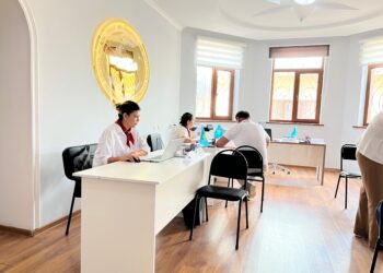 ШЫМКЕНТТЕ МЕДИАЦИЯ КҮНІНЕ ОРАЙ АШЫҚ ЕСІК КҮНІ ӨТТІ