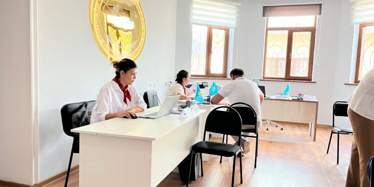 ШЫМКЕНТТЕ МЕДИАЦИЯ КҮНІНЕ ОРАЙ АШЫҚ ЕСІК КҮНІ ӨТТІ