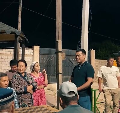 Аудан әкімі Бадам шағынауданында түнгі аралау жүргізді