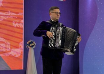 ЕҢБЕКШІ АУДАНЫНДА РЕСПУБЛИКА КҮНІ МЕРЕКЕСІНЕ АРНАЛҒАН САЛТАНАТТЫ ІС-ШАРА ӨТТІ