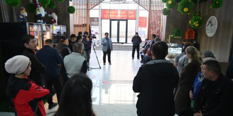 ШЫМКЕНТТЕ КОНСТИТУЦИЯЛЫҚ РЕФОРМА ЖОБАСЫ ТҮСІНДІРІЛДІ